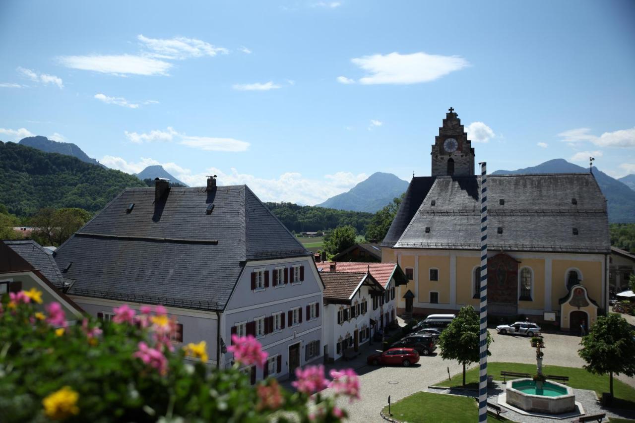 Hotel Hofwirt Neubeuern Exteriör bild